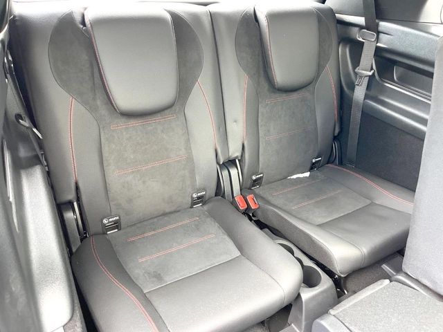 MERCEDES BENZ GLB