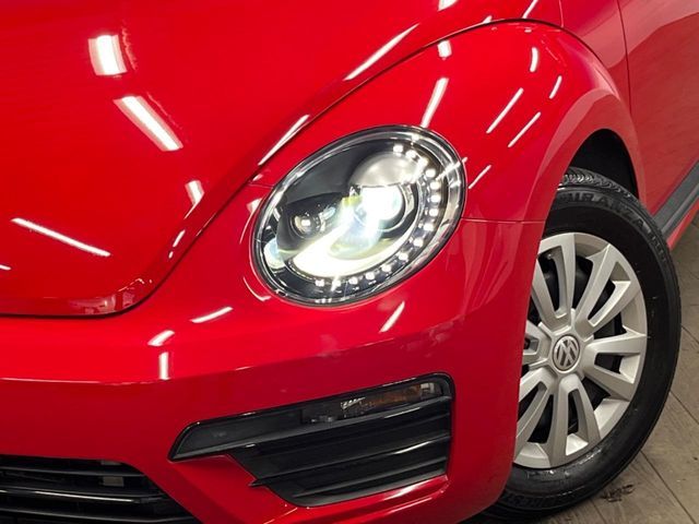 VOLKSWAGEN The BEETLE