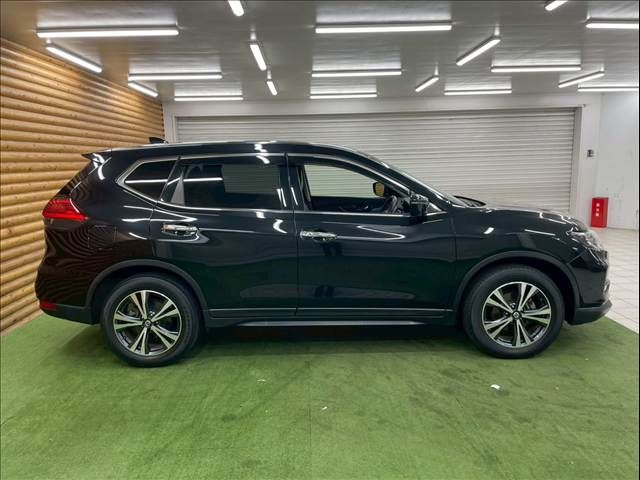 X-TRAIL 4WD