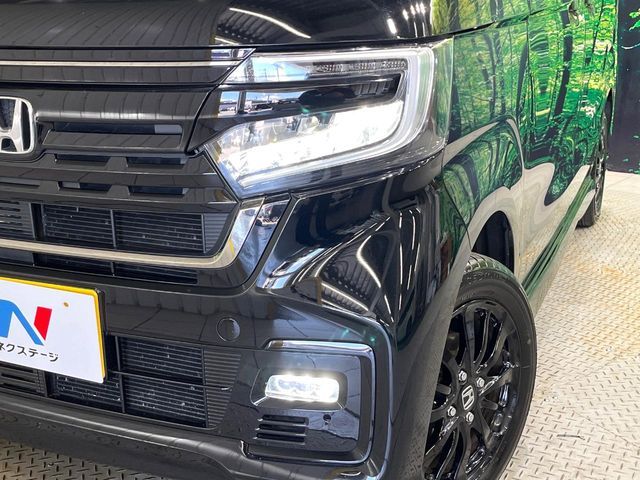 N BOX CUSTOM 4WD