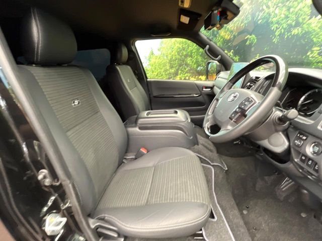HIACE van 2WD