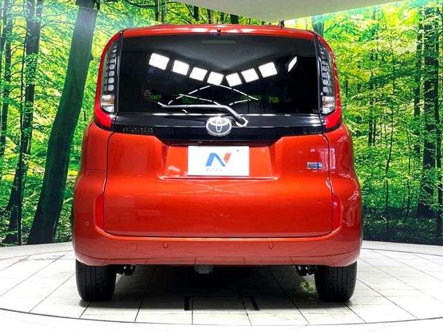 SIENTA HYBRID