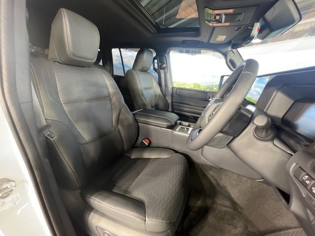 LANDCRUISER 250