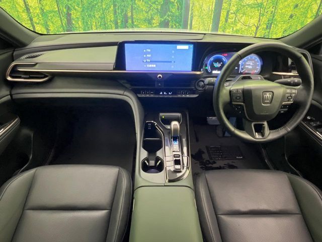 CROWN SPORT