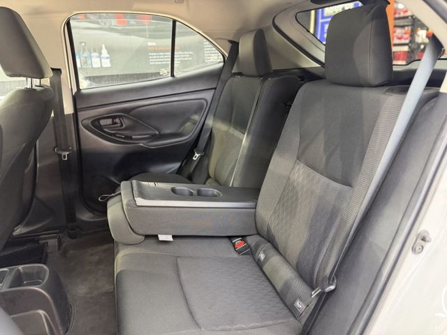 YARIS CROSS