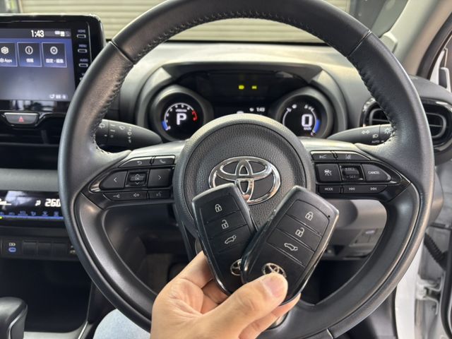 YARIS CROSS