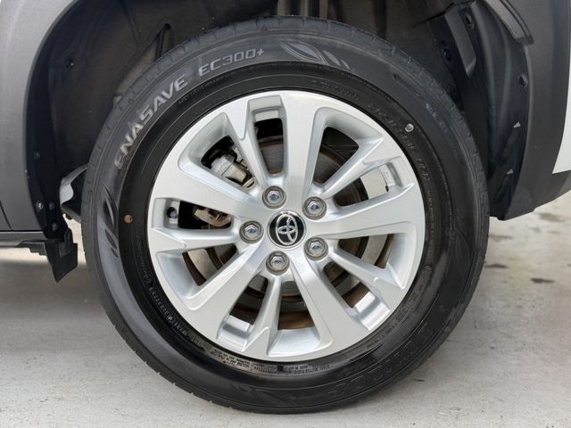 YARIS CROSS