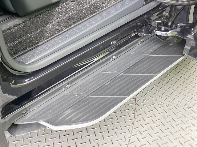 VOXY HYBRID