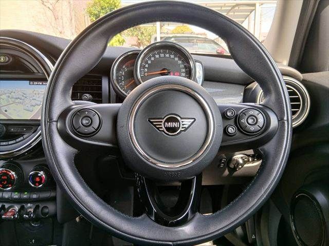 MINI COOPER D 5DOOR
