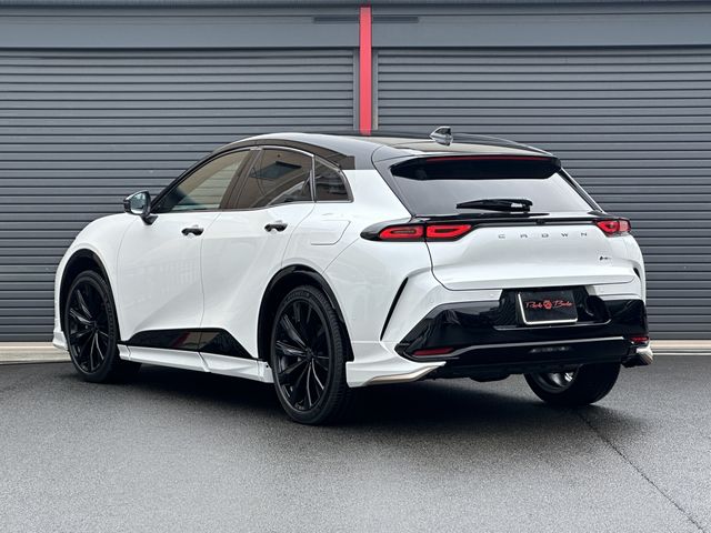CROWN SPORT