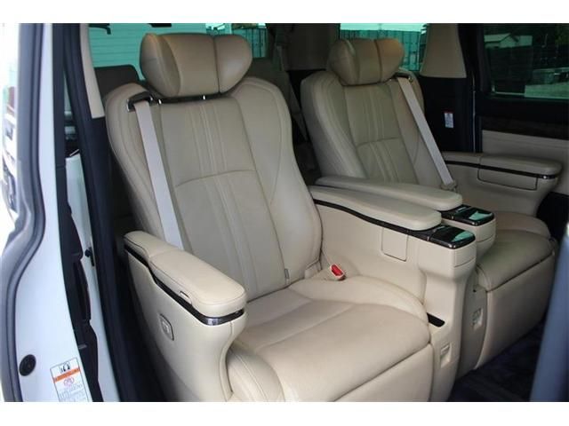 ALPHARD hybrid 4WD
