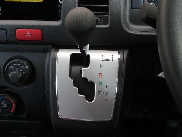 HIACE van 2WD