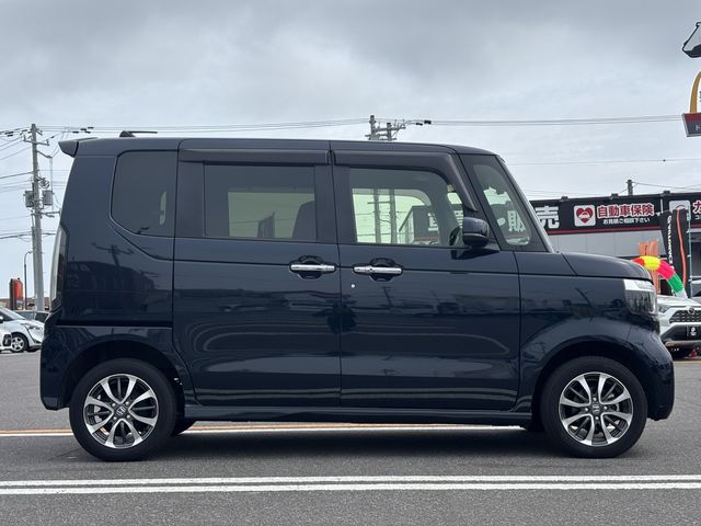 N BOX CUSTOM 4WD