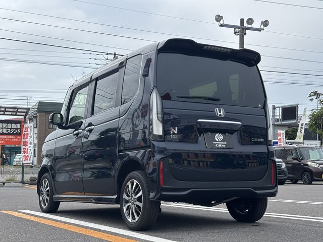 N BOX CUSTOM 4WD