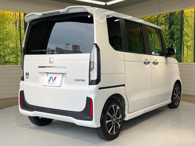 N BOX CUSTOM