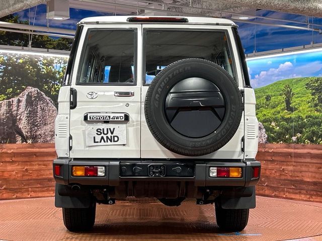 LANDCRUISER 70