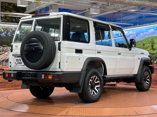 LANDCRUISER 70