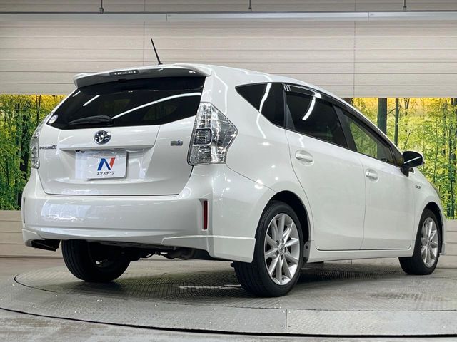 PRIUS Alpha