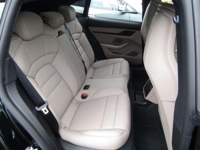 PORSCHE Taycan Cross Turismo