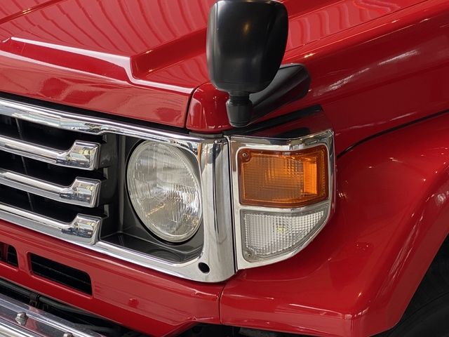 LANDCRUISER van