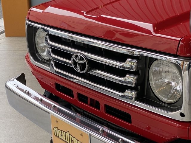 LANDCRUISER van