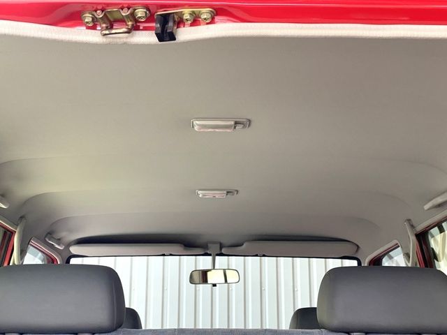 LANDCRUISER van