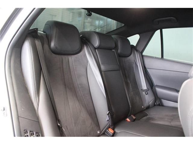 CROWN sedan hybrid 4WD
