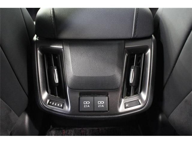 CROWN sedan hybrid 4WD