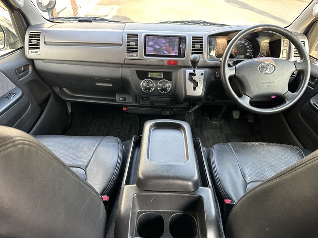 HIACE van 2WD