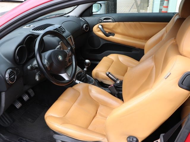 ALFAROMEO GT