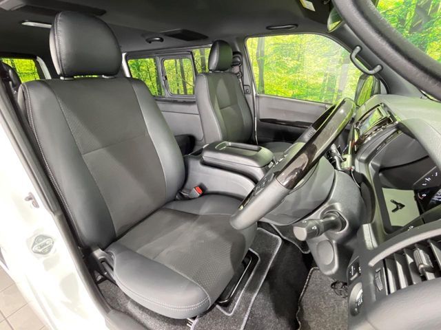 HIACE van 4WD