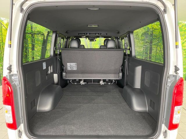 HIACE van 4WD