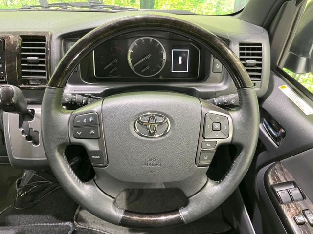 HIACE van 4WD