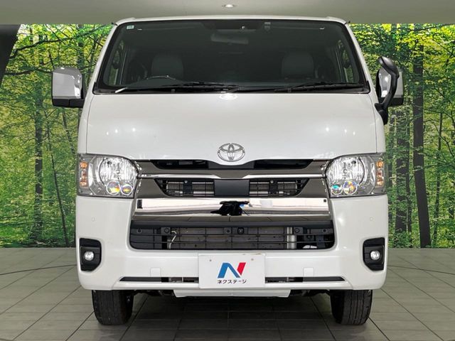 HIACE van 4WD