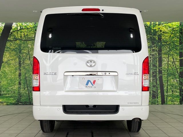 HIACE van 4WD