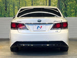 CROWN sedan hybrid