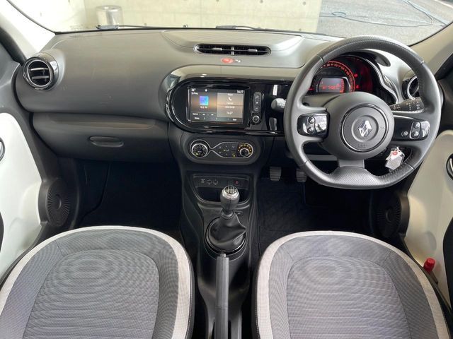 RENAULT TWINGO