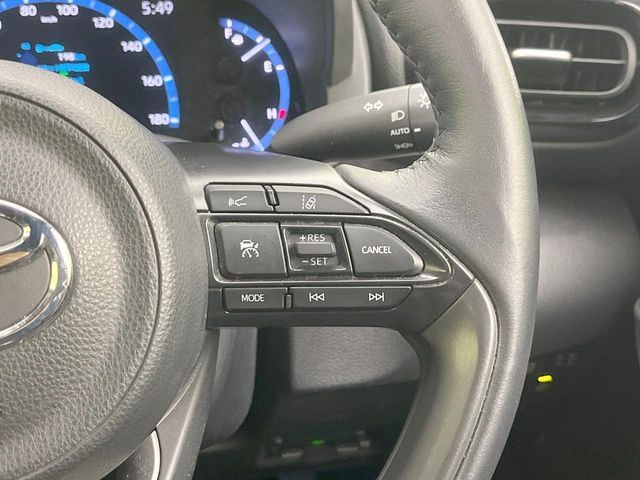 YARIS CROSS HYBRID