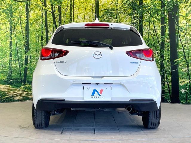 MAZDA2