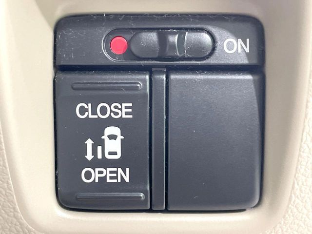 N BOX