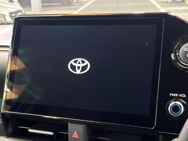 VOXY HYBRID