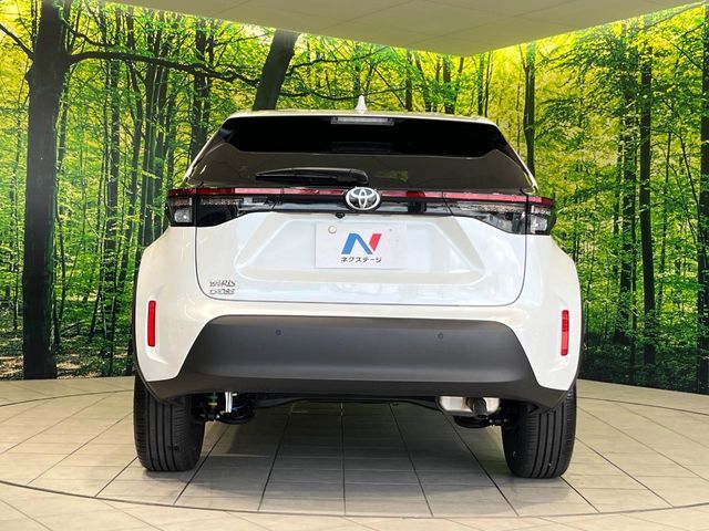 YARIS CROSS
