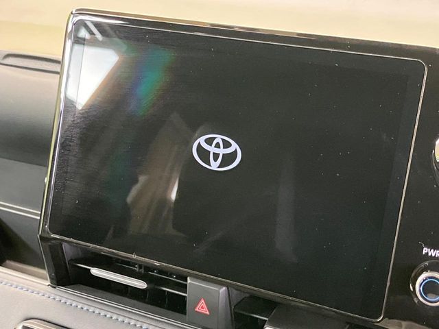 VOXY HYBRID