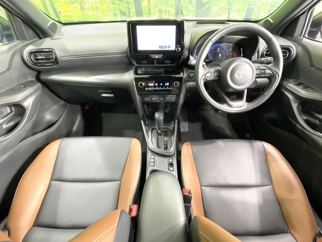 YARIS CROSS HYBRID