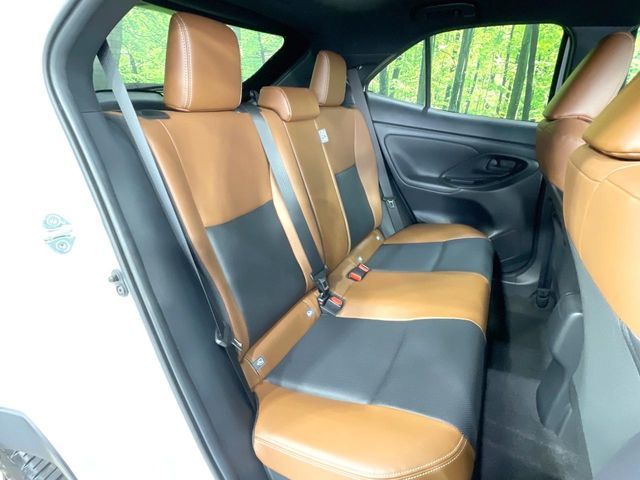YARIS CROSS HYBRID