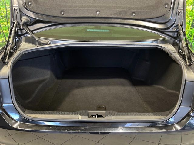 CROWN sedan hybrid 4WD