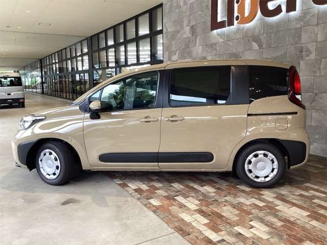 SIENTA HYBRID