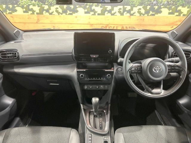 YARIS CROSS HYBRID