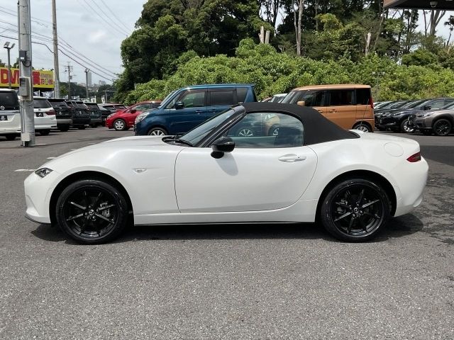 ROADSTER