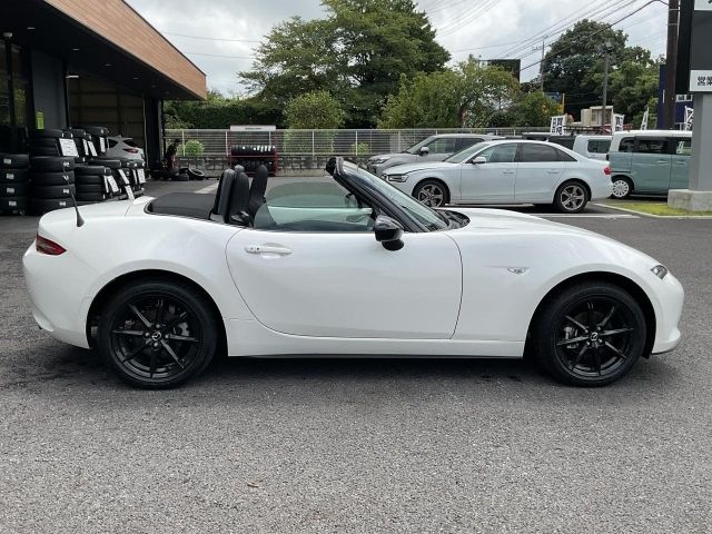 ROADSTER